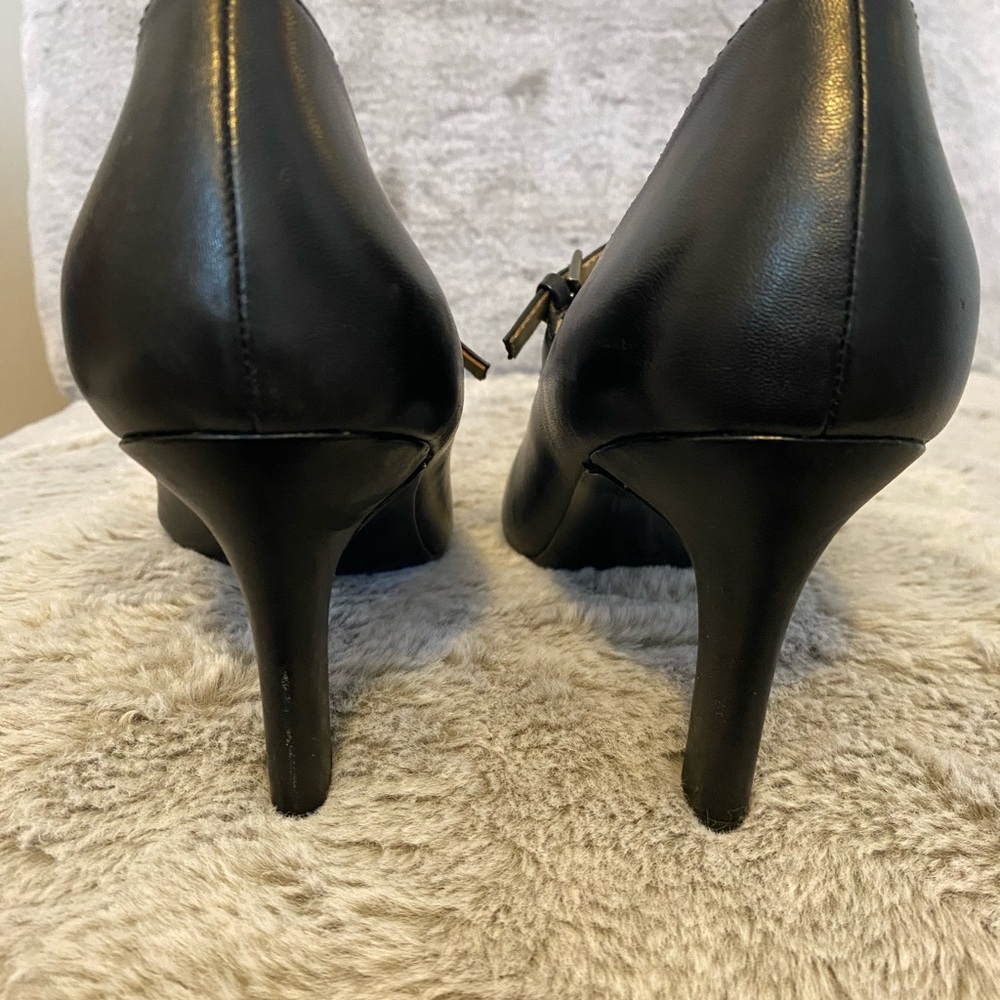Naturalizer Elora Classic Black Mary Jane Leather Pumps - Picture 3 of 8